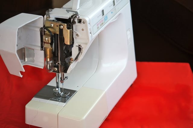 How to Adjust the Hook Timing on Sewing Machines